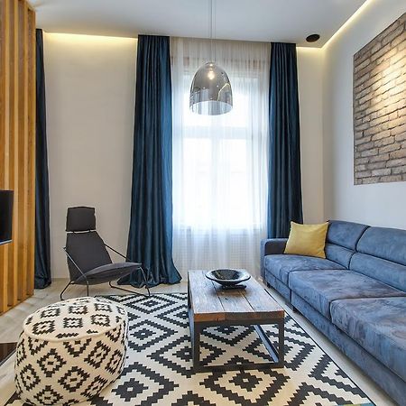 Luxury Apartment By Hi5 -Andrassy Suite Budapest Exterior photo